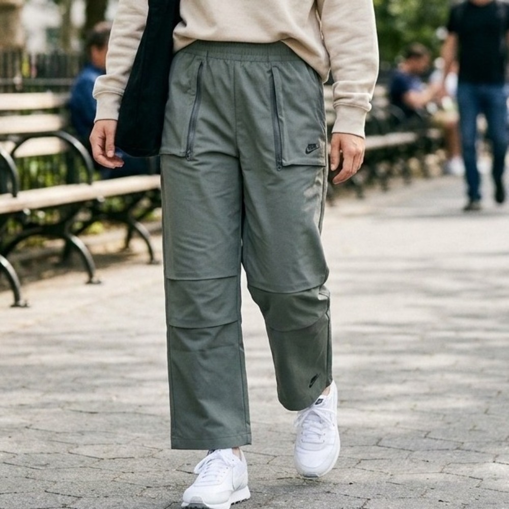 Nike‎ Tech Pack Dri-FIT Cargo Utility Pants Sage Grey Womens XS Straight Leg